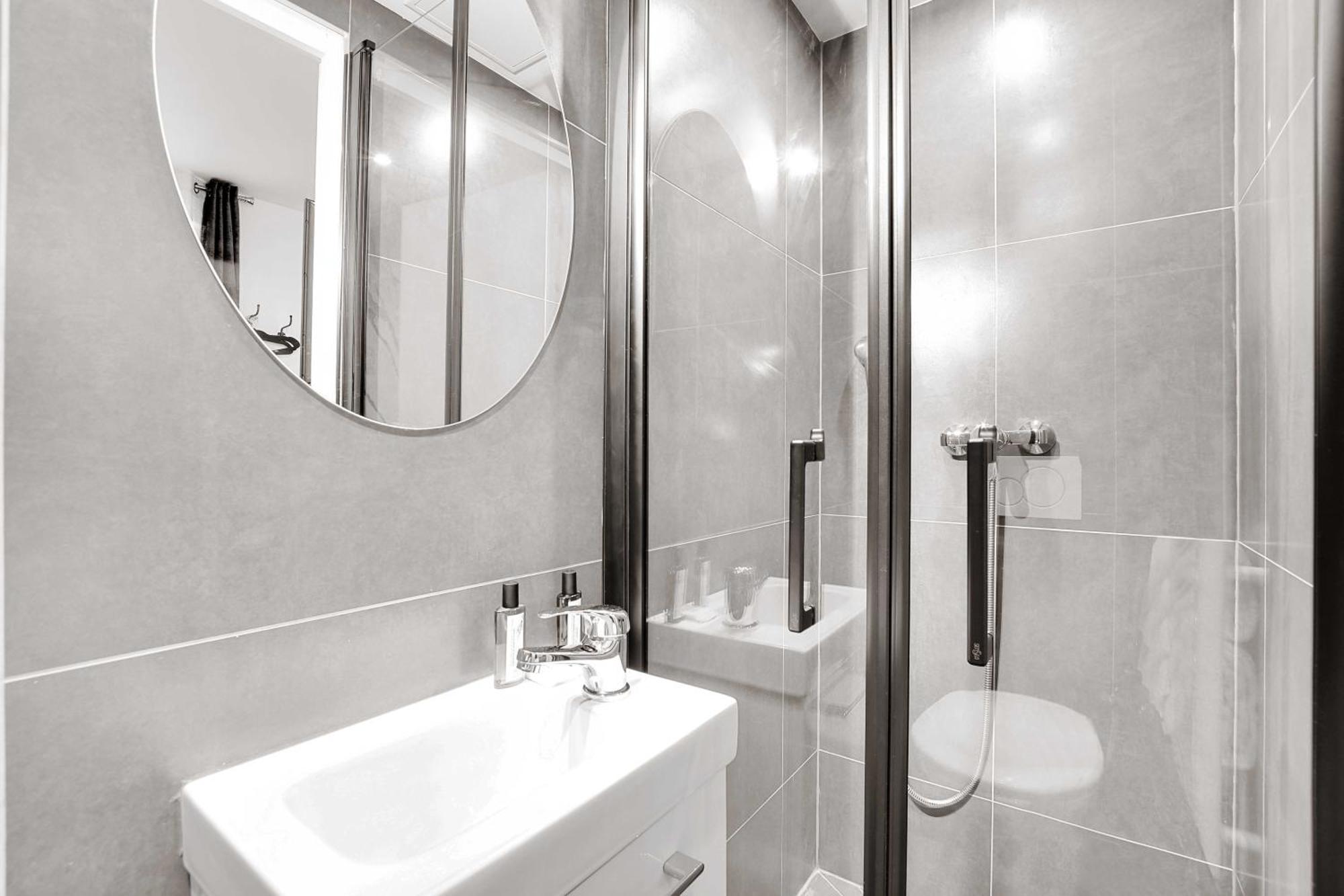 Charming Studio - 2P With Ac Near Montmartre Paris Exterior foto
